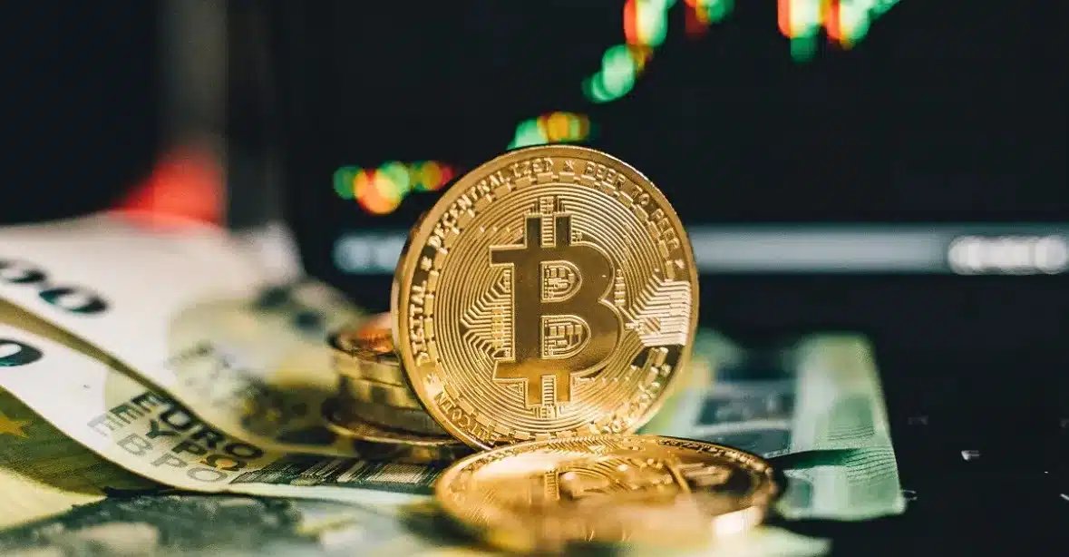 比特币突破在即？96600美元目标成关键博弈点