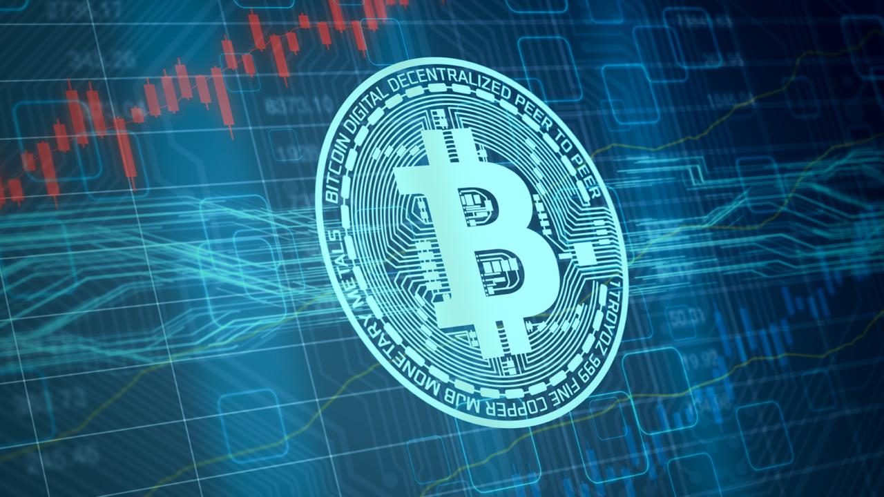 比特币回调非终结：机构吸筹与周期回归信号浮现