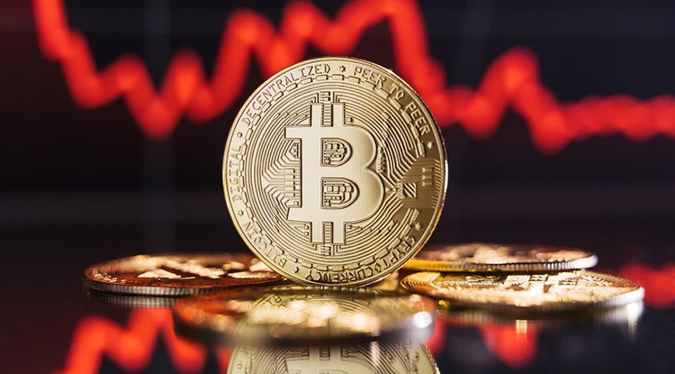 比特币在美联储决策和中期选举前维持于8万美元附近